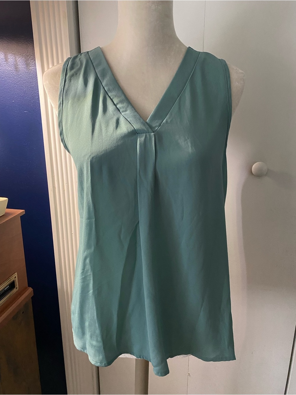 Mint Green V-Neck Sleeveless Top